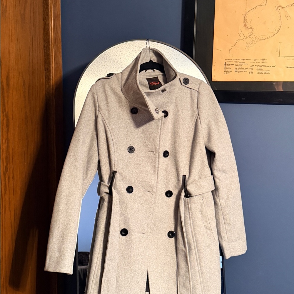 Yoki Elegant Gray Peacoat